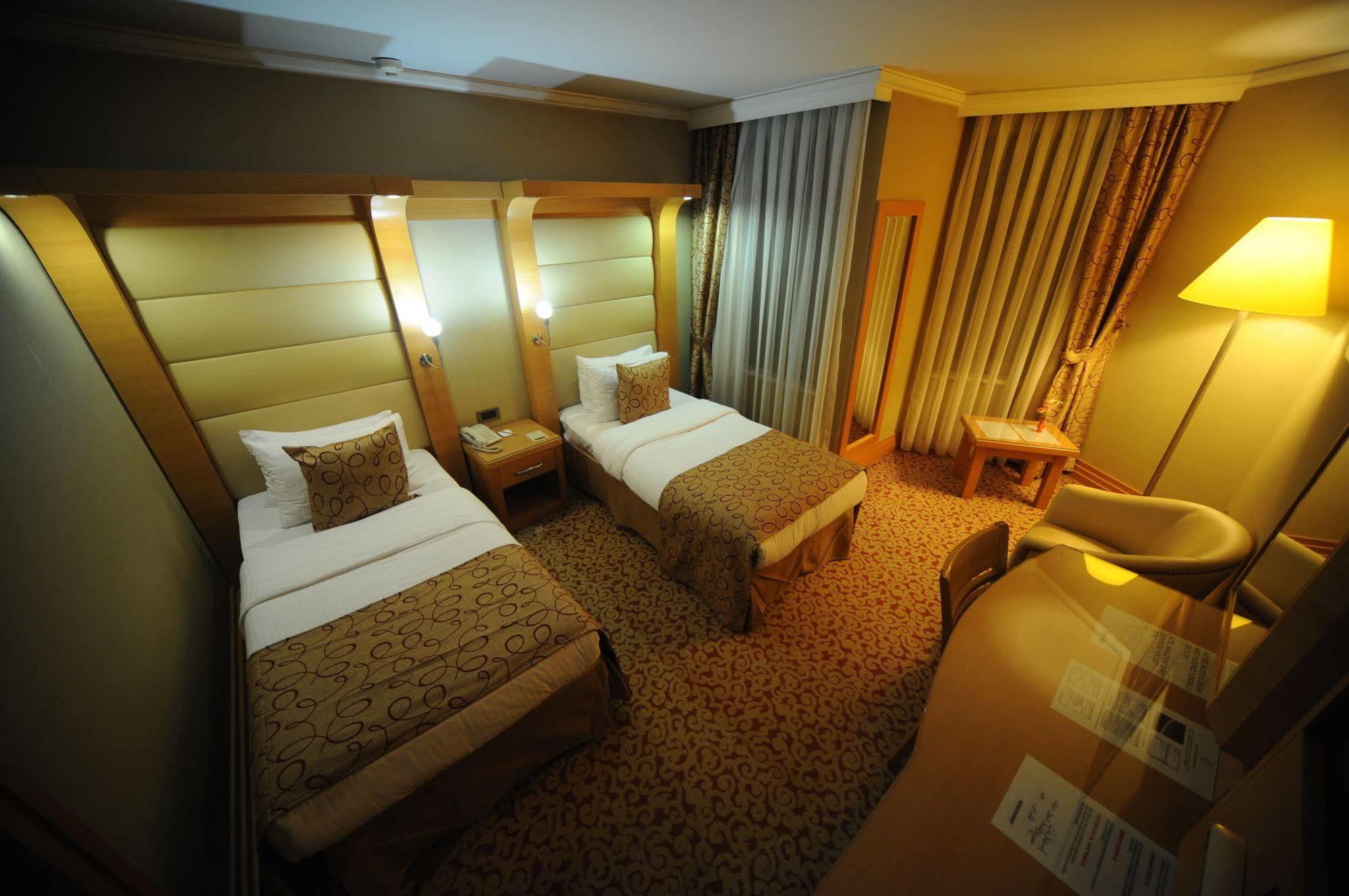 Style Star Hotel Cihangir Istambul Exterior foto